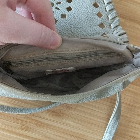 Mossimo Grey Diecut Mini Crossbody Purse - Picture 5 of 10